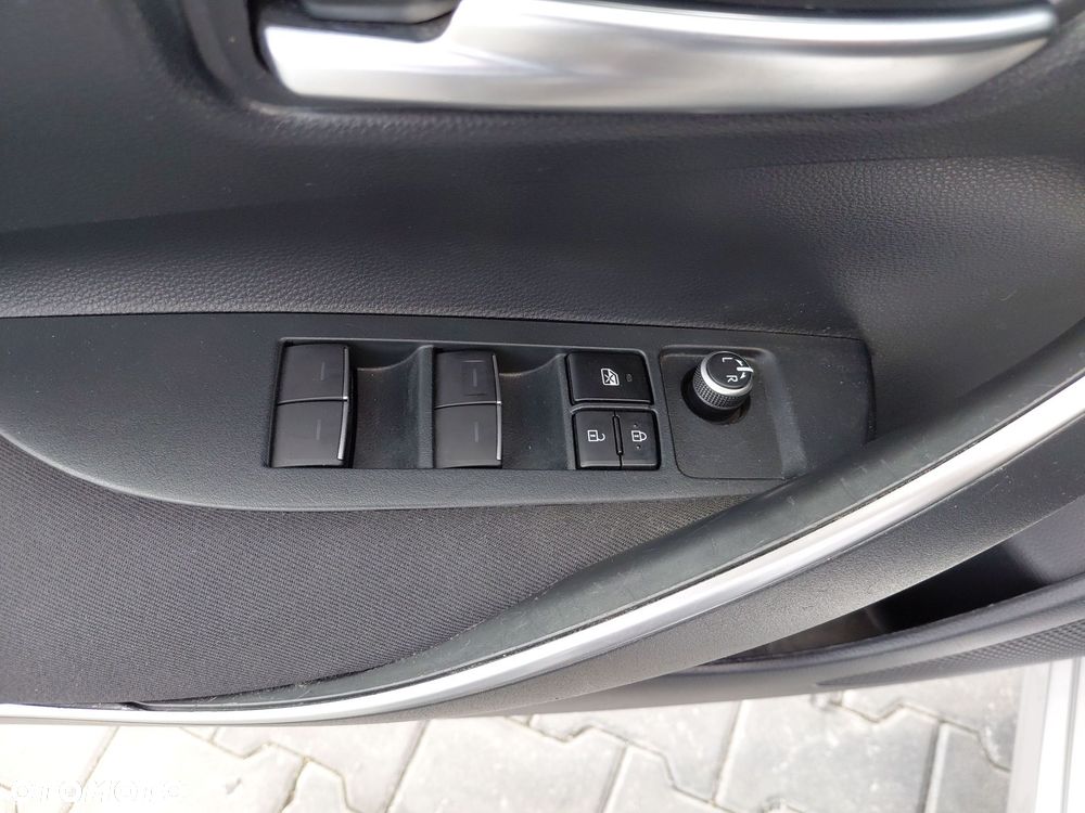 Toyota Corolla - 20