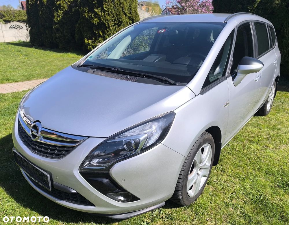 Opel Zafira - 1