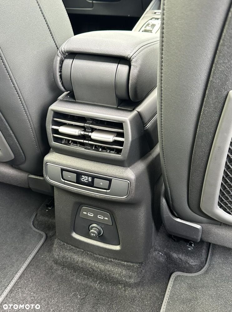 Audi Q4 e-tron - 26