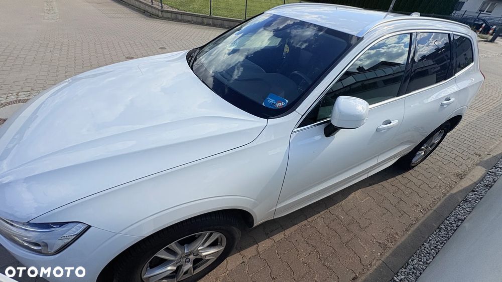 Volvo XC 60 T4 Momentum - 4