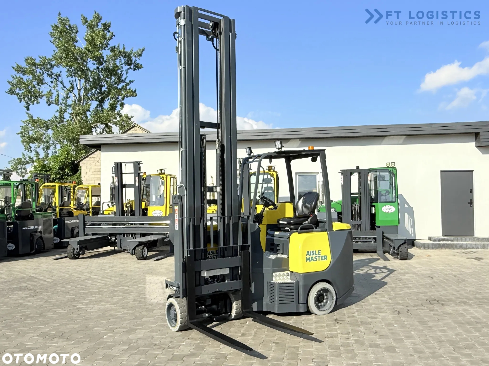 Combilift AISLE MASTER 20SHE / PRZEGUBOWY WÓZEK WIDŁOWY / TRIPLEX 8500MM / ELEKTRYCZNY / WOLNY SKOK / PRZESUW WIDEŁ / NOWE OPONY / JEDYNE 1176H / STAN IDEALNY / Szeroka oferta wózków czterokierunkowych i bocznych, dopasowanych do różnorodnych potrzeb i zastosowań - 3