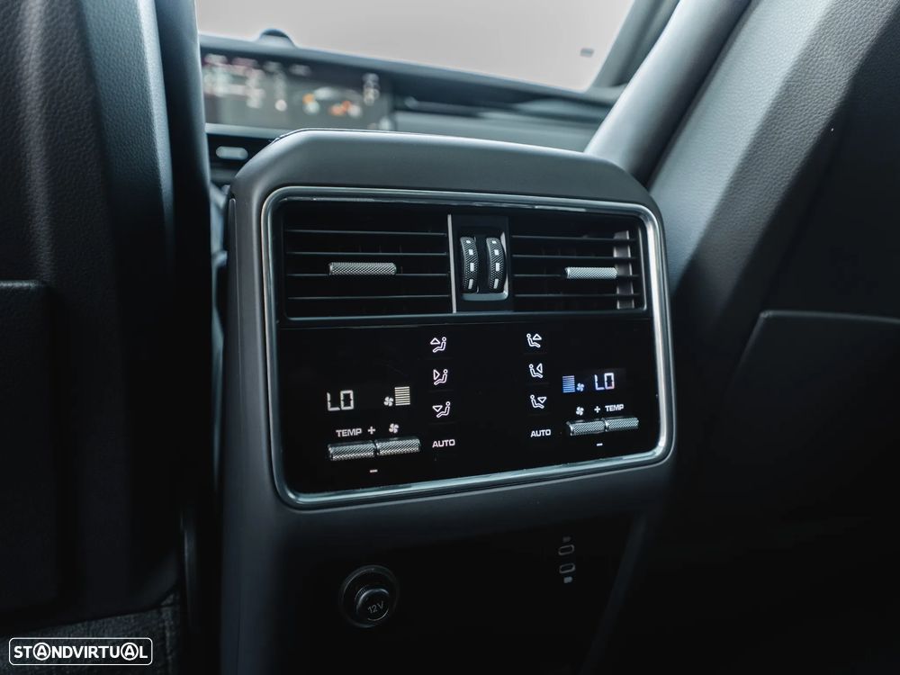 Porsche Cayenne Coupé E-Hybrid - 30