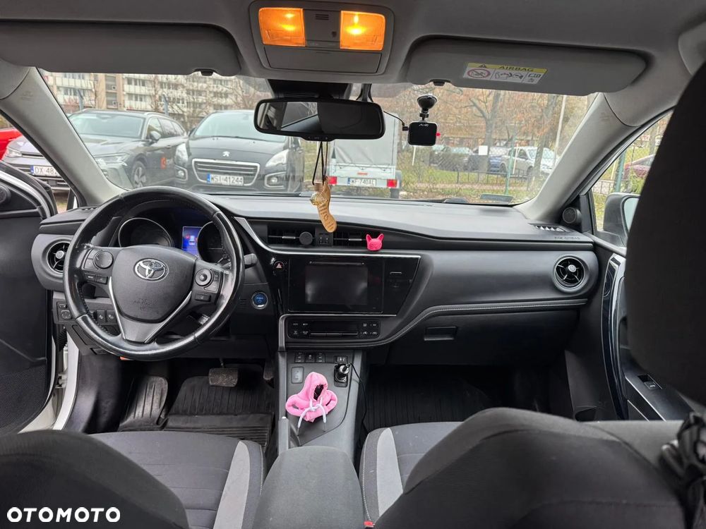 Toyota Auris Hybrid 135 Premium - 1