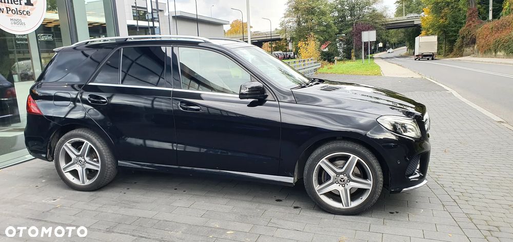 Mercedes-Benz GLE 350 d 4-Matic - 2