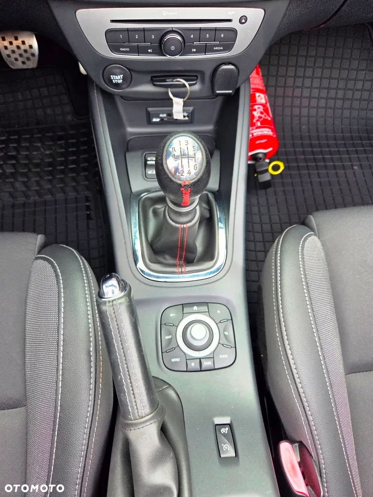 Renault Megane Coupe Energy dCi 110 FAP Start & Stop GT Line - 33