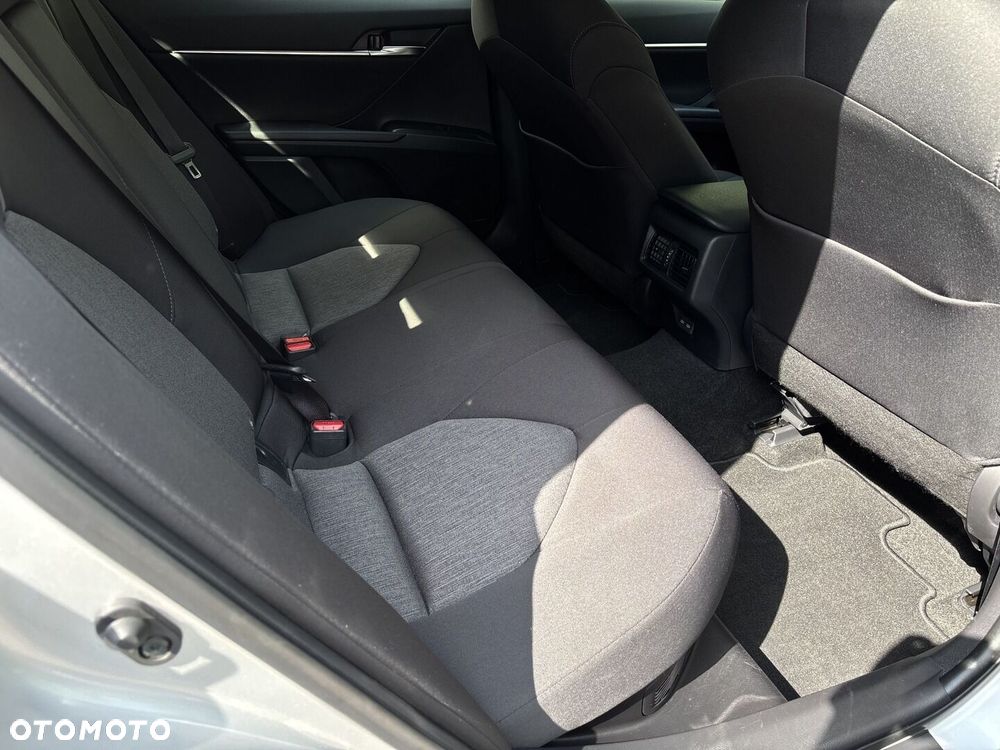 Toyota Camry 2.5 Hybrid Comfort CVT - 14
