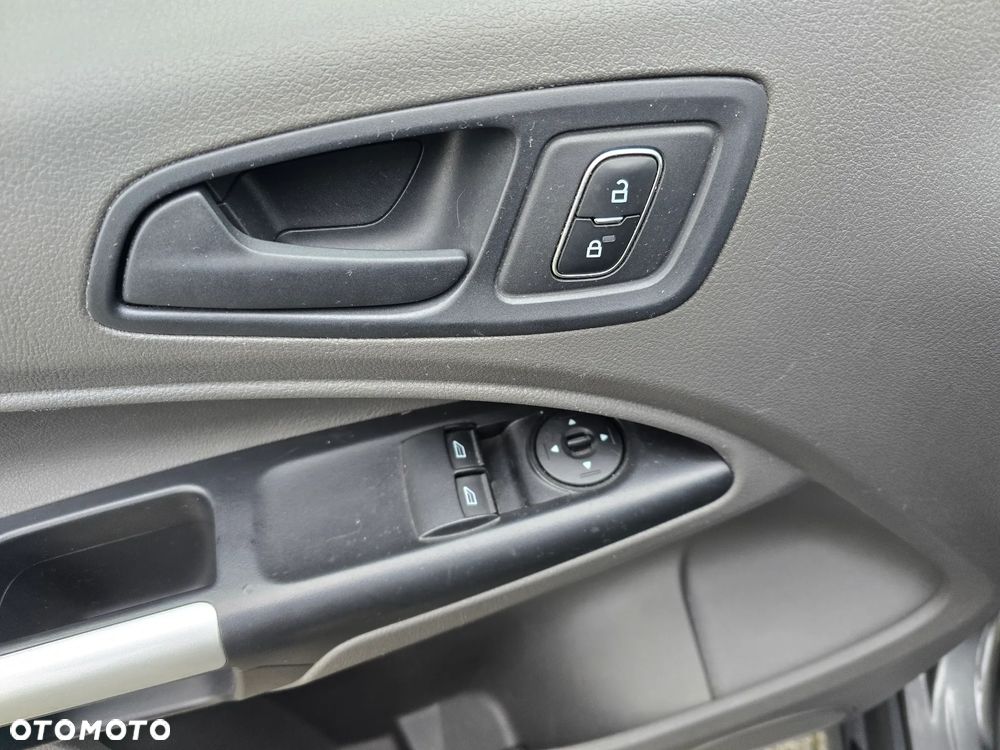 Ford Transit Connect - 9