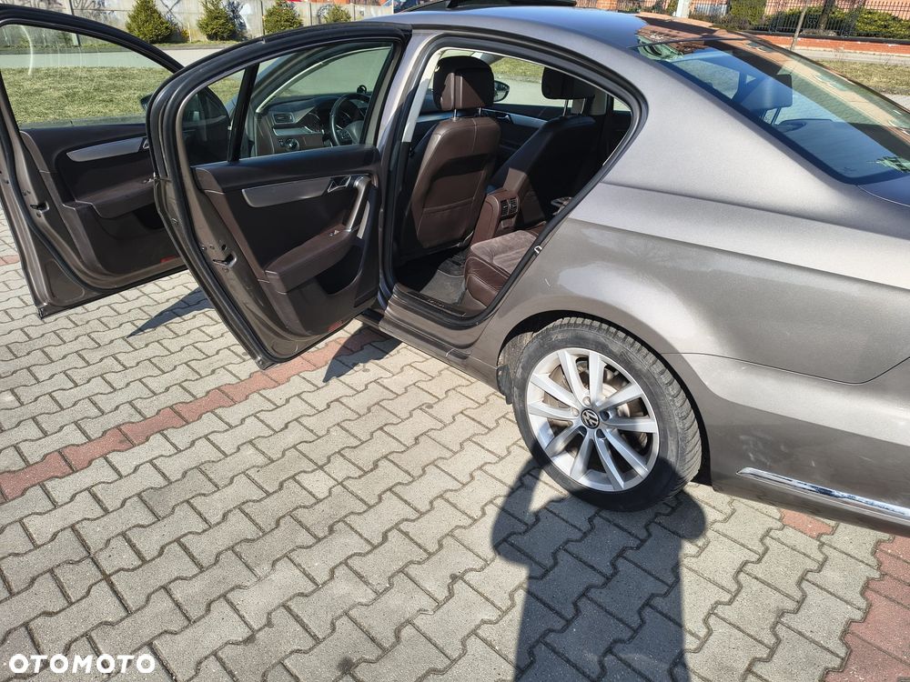 Volkswagen Passat 1.8 TSI Trendline - 17