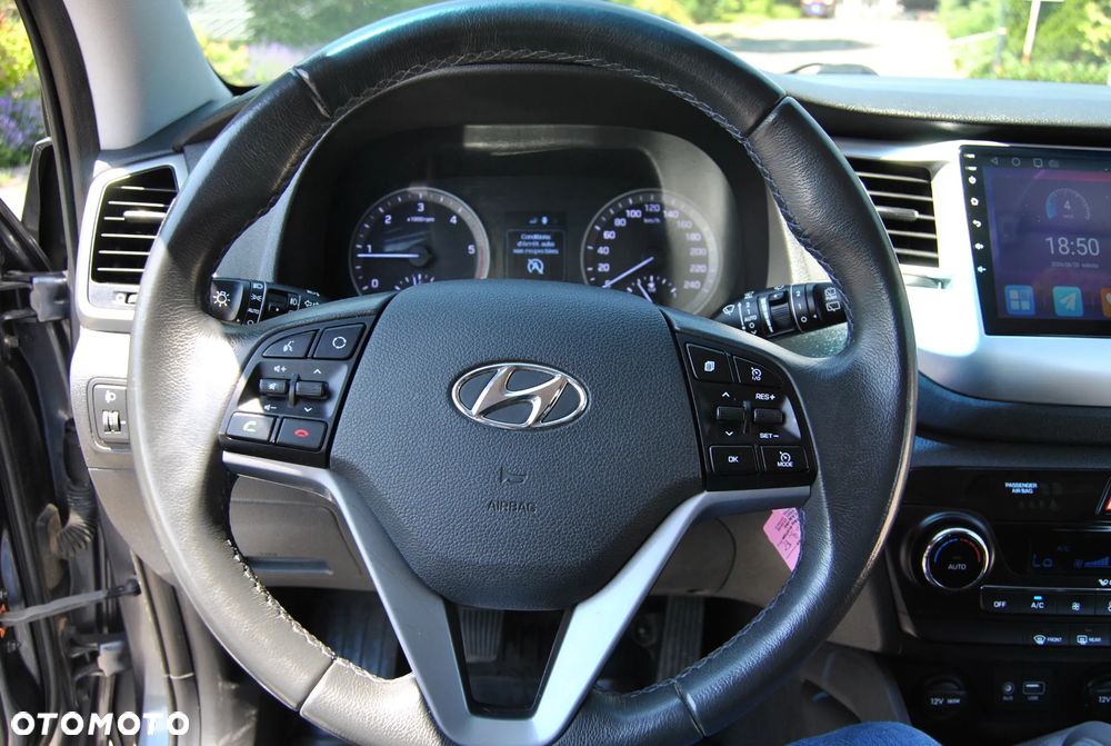 Hyundai Tucson 1.7 CRDI BlueDrive Style 2WD - 27