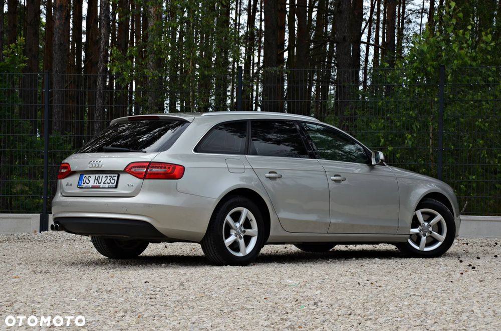 Audi A4 Avant - 22
