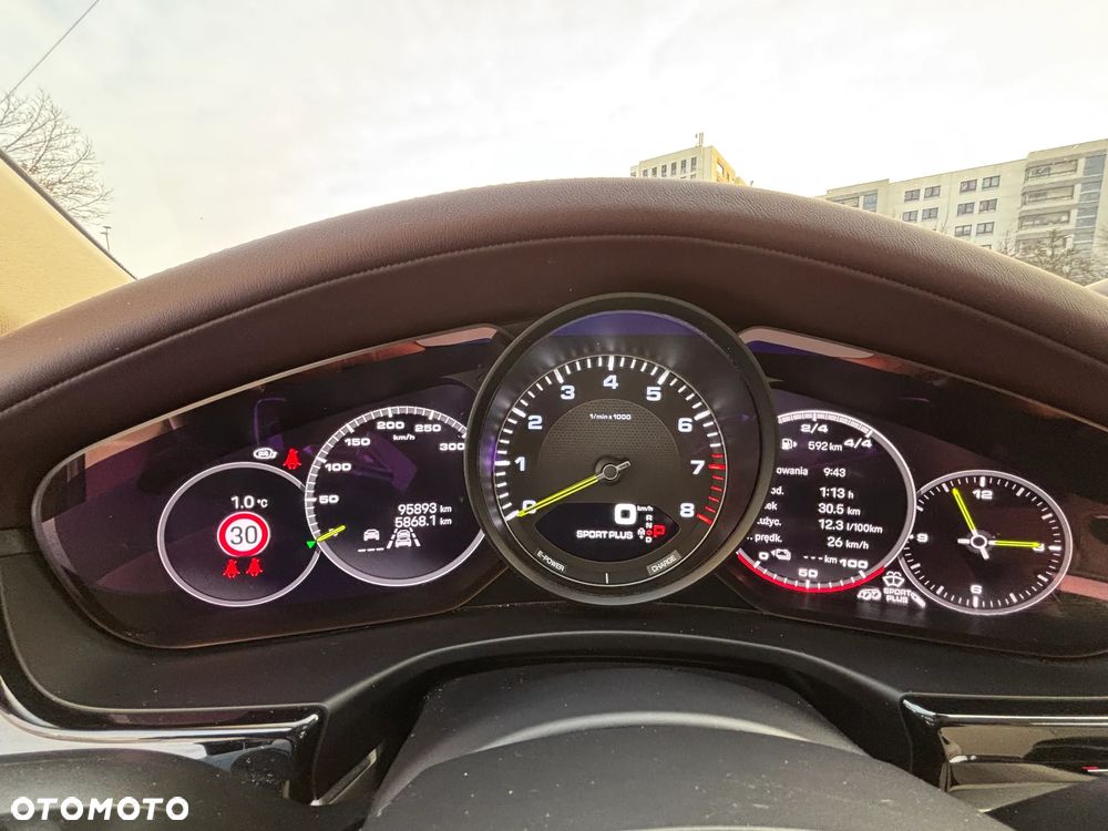 Porsche Panamera 4 E-Hybrid Executive - 23