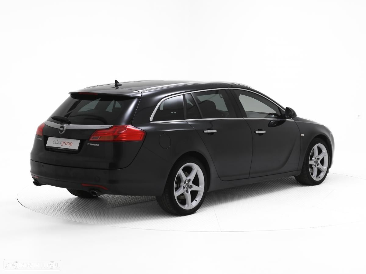 Opel Insignia Sports Tourer - 3