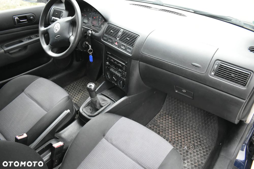 Volkswagen Golf - 13