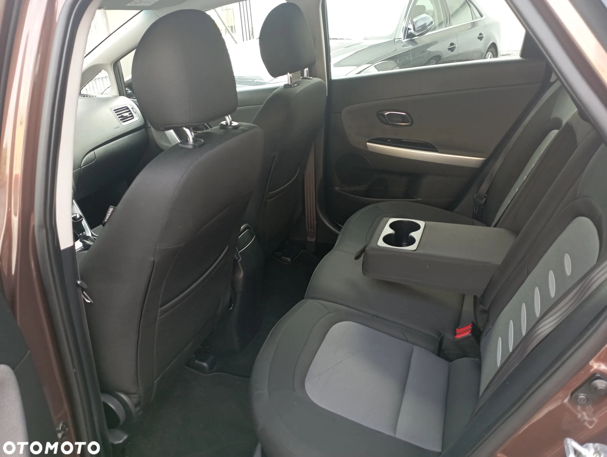 Kia Ceed Cee'd 1.6 GDI XL DCT - 11