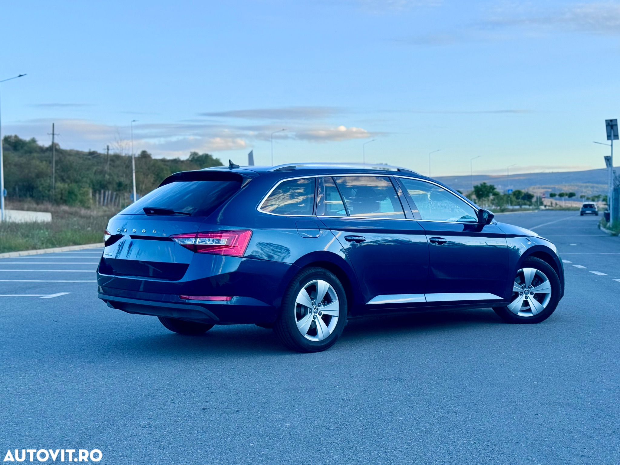 Skoda Superb 2.0 TDI 150 CP DSG Essence - 7