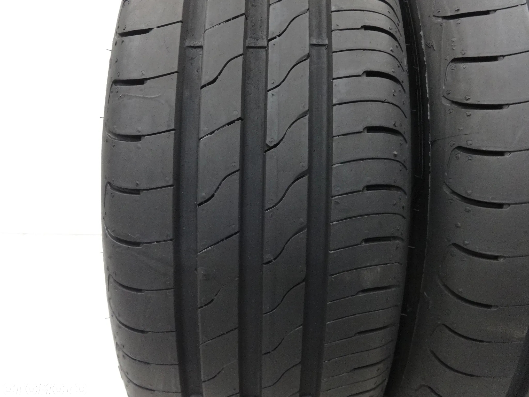 195/55/16 Goodyear EfficientGrip Performance 2 - 2