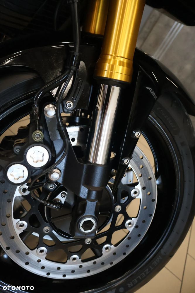 Yamaha FZ - 13