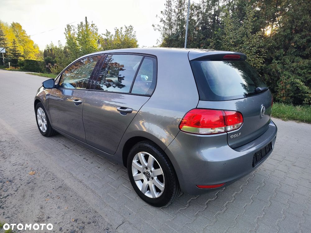 Volkswagen Golf - 4