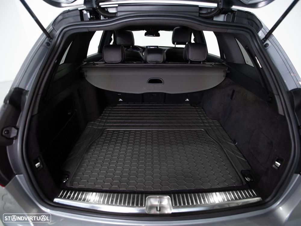 Mercedes-Benz C 220 - 13