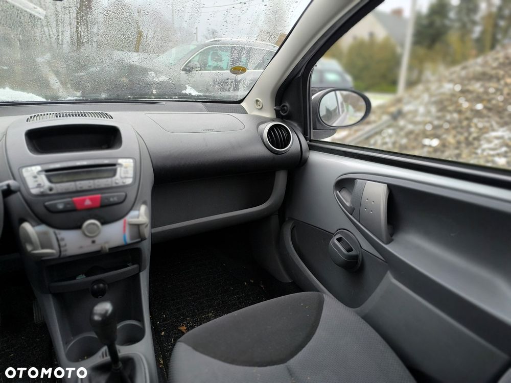 Toyota Aygo City - 7