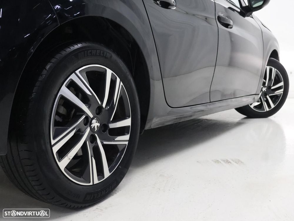 Peugeot 208 1.2 PureTech Allure EAT8 - 9