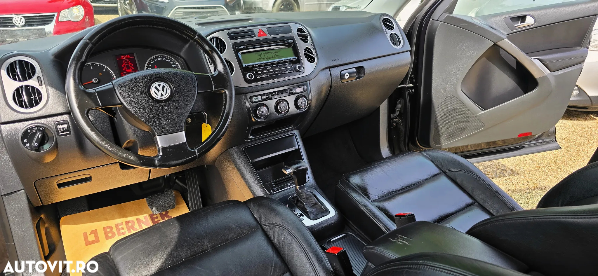 Volkswagen Tiguan 2.0 TDI 4Motion DSG Sport & Style - 26