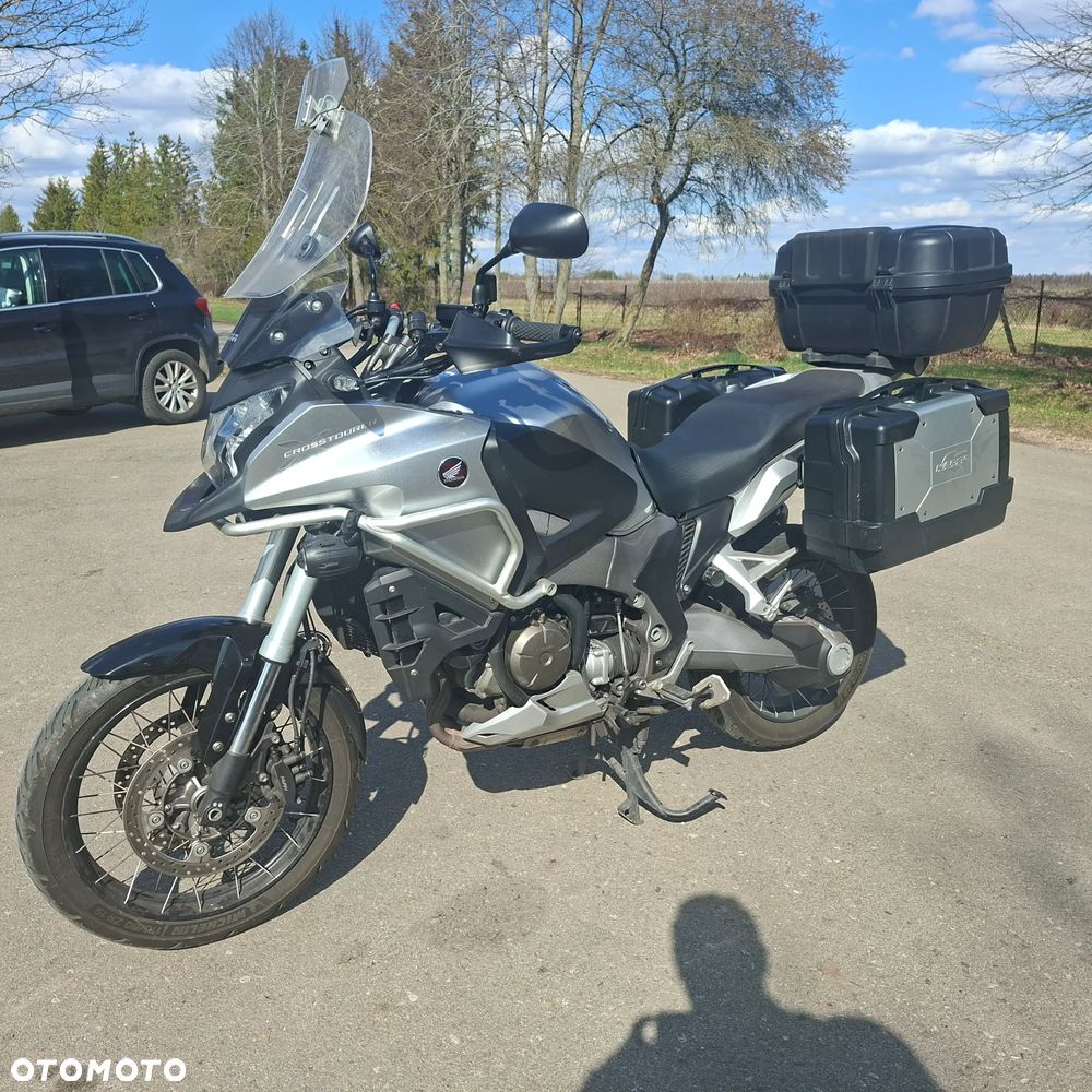 Honda VFR - 4