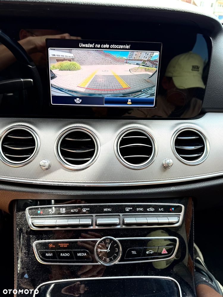 Mercedes-Benz Klasa E - 15