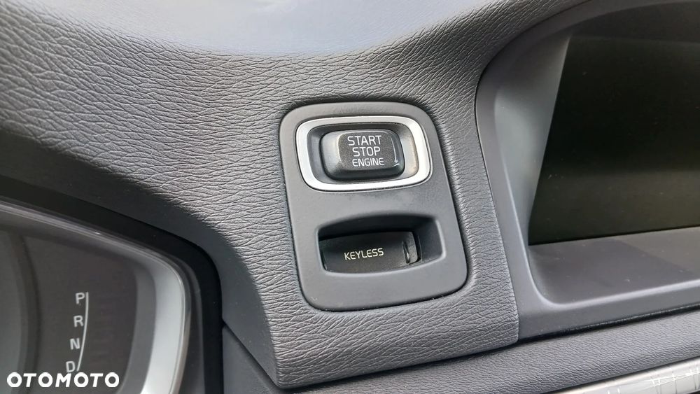 Volvo XC 70 D5 AWD Geartronic Summum - 34