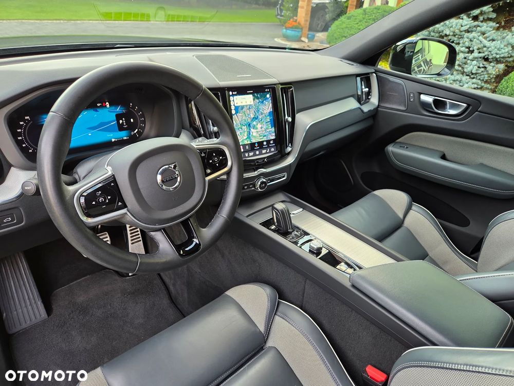 Volvo XC 60 B4 D AWD Ultimate Bright - 22