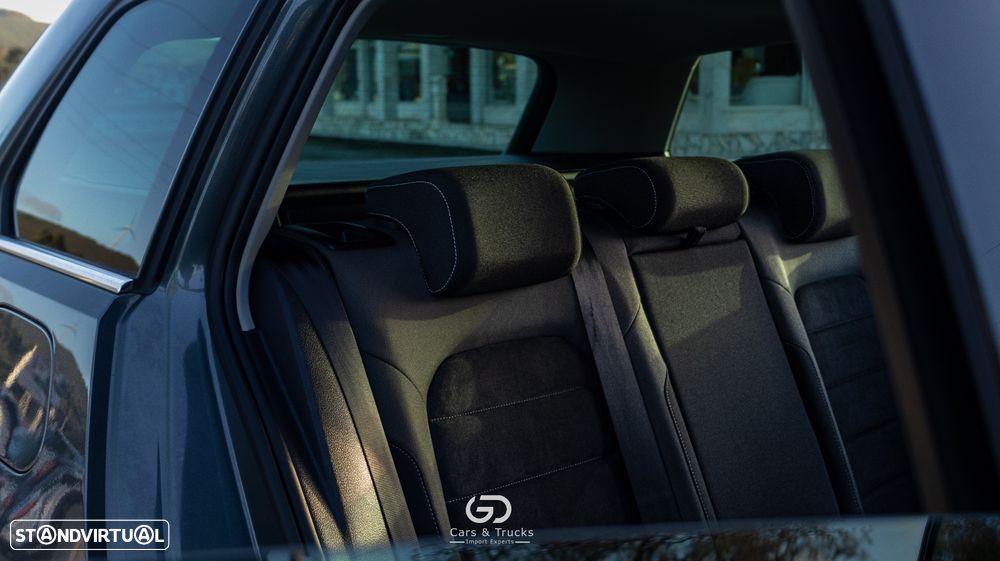 VW Golf Variant 2.0 TDi R-Line - 50