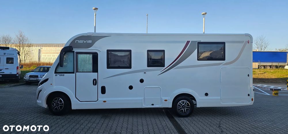 McLOUIS NEVIS 879G - 30