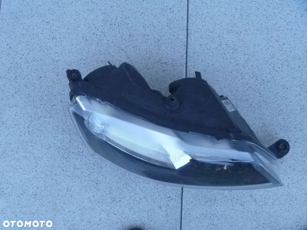 SKODA RAPID REFLEKTOR PRZEDNI PRAWY 5JB941016 ORYGINAŁ EUROPA - 4