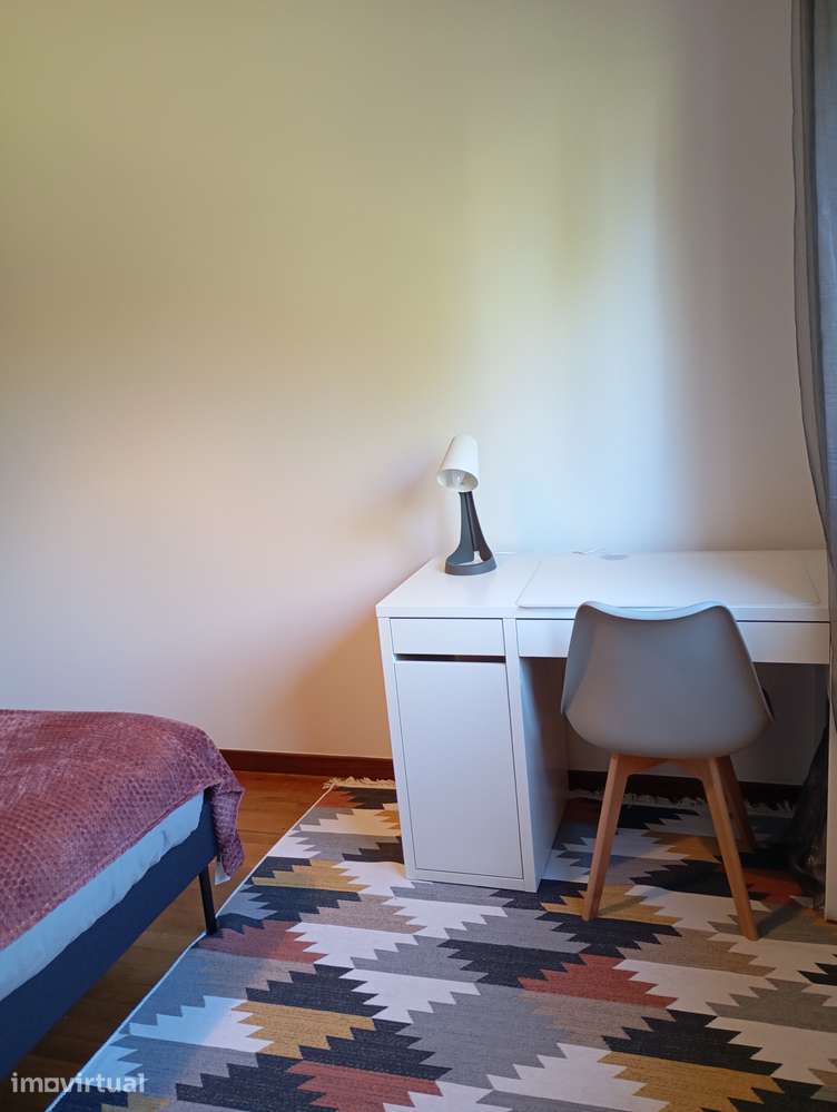 Quarto Individual em Vila Verde com Utilidades - Grande imagem: 3/23