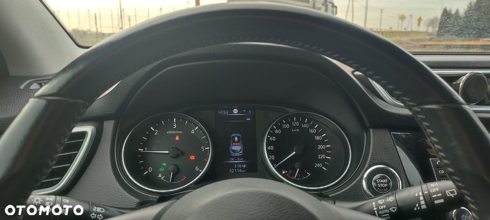 Nissan Qashqai 1.5 dCi TEKNA - 6