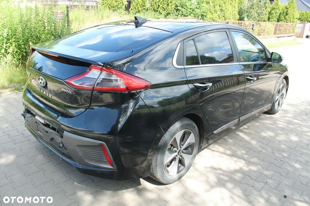 Hyundai IONIQ - 6