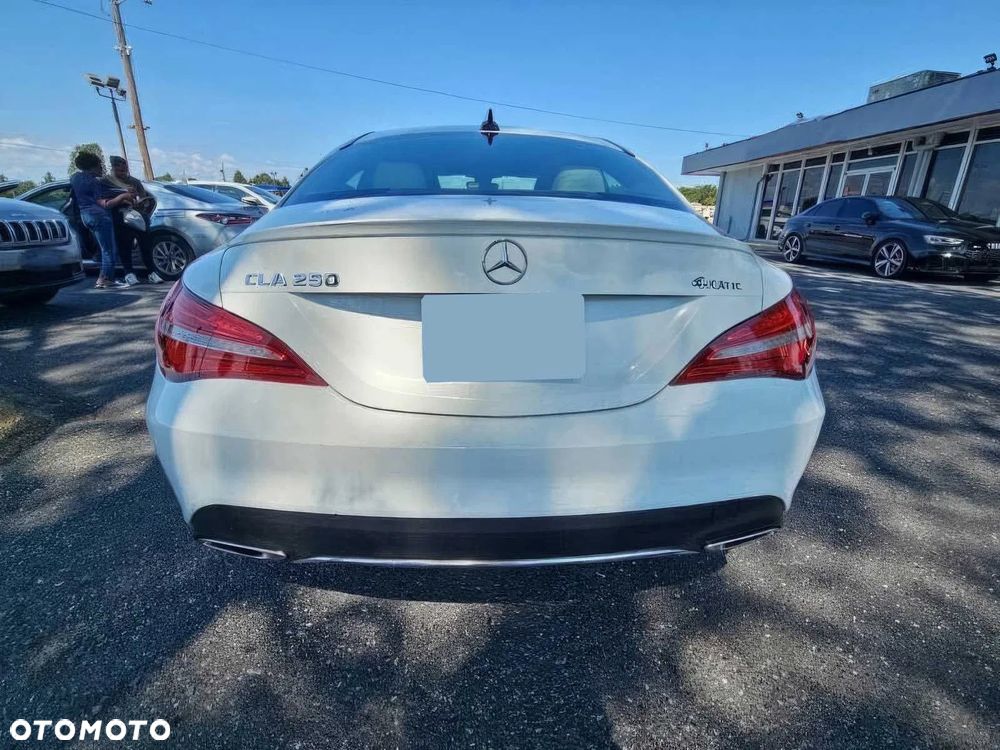 Mercedes-Benz CLA 250 4-Matic - 2