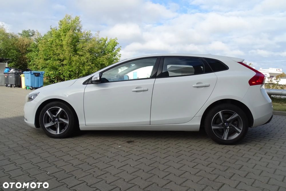 Volvo V40 D2 - 8