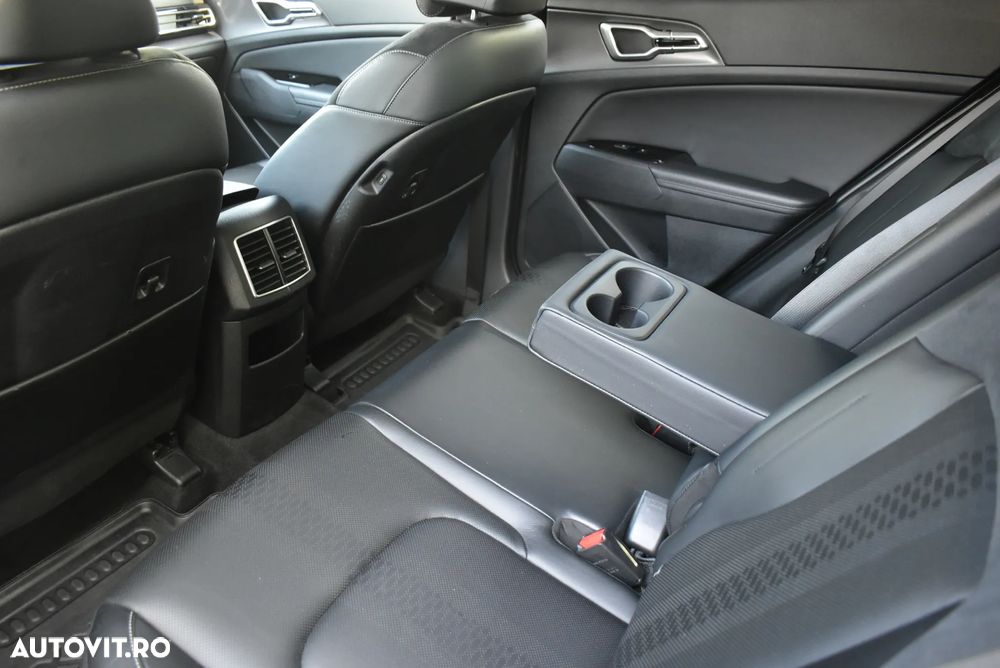 Kia Sportage - 16