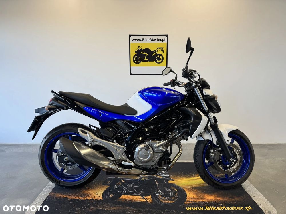 Suzuki Gladius