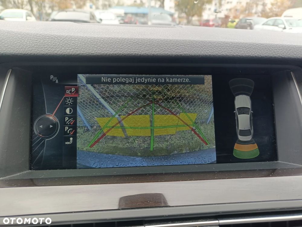 BMW Seria 5 520d Luxury Line - 26