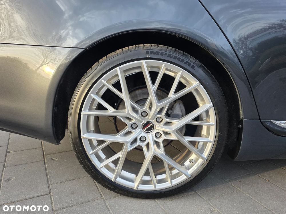 Lexus LS - 24