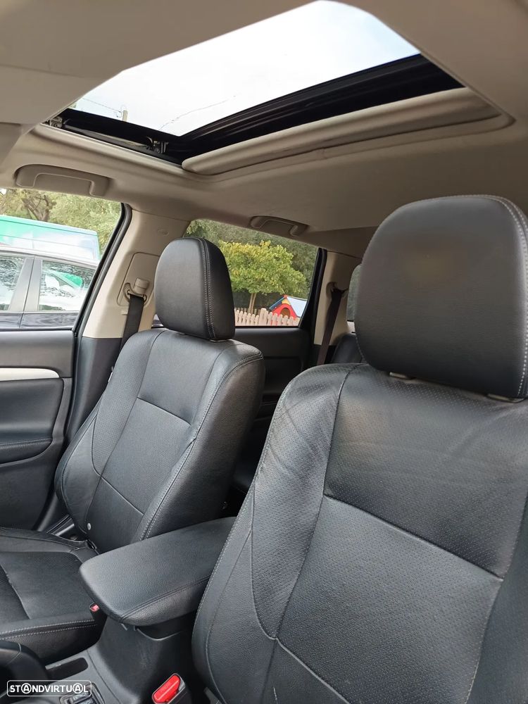 Mitsubishi Outlander 2.0 PHEV Instyle - 8