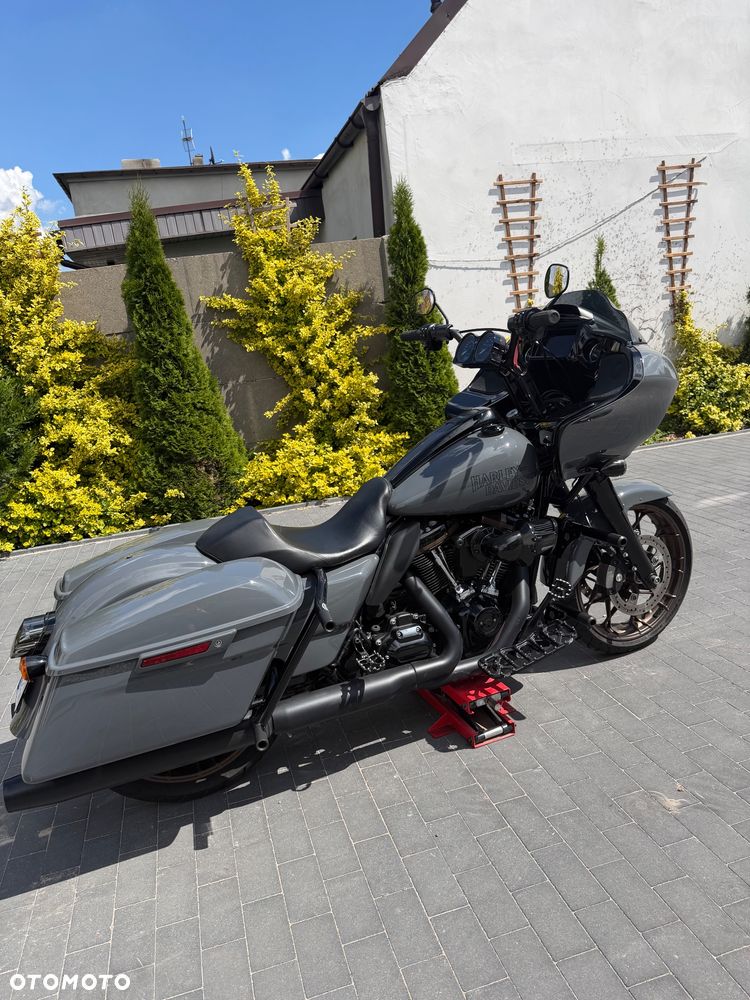 Harley-Davidson Touring Road Glide - 6