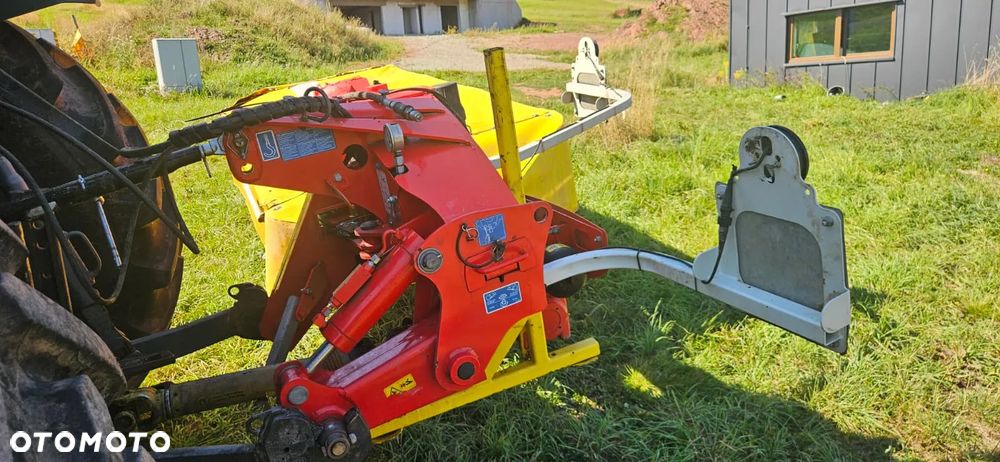Pottinger Novacat 302 - 4