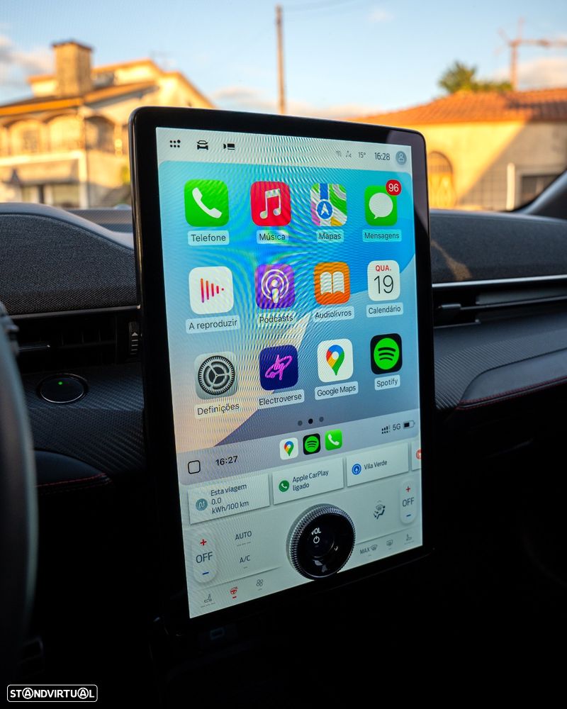 Ford Mustang Mach-E AWD PREMIUM - 12