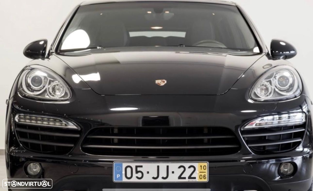 Porsche Cayenne S Hybrid - 1