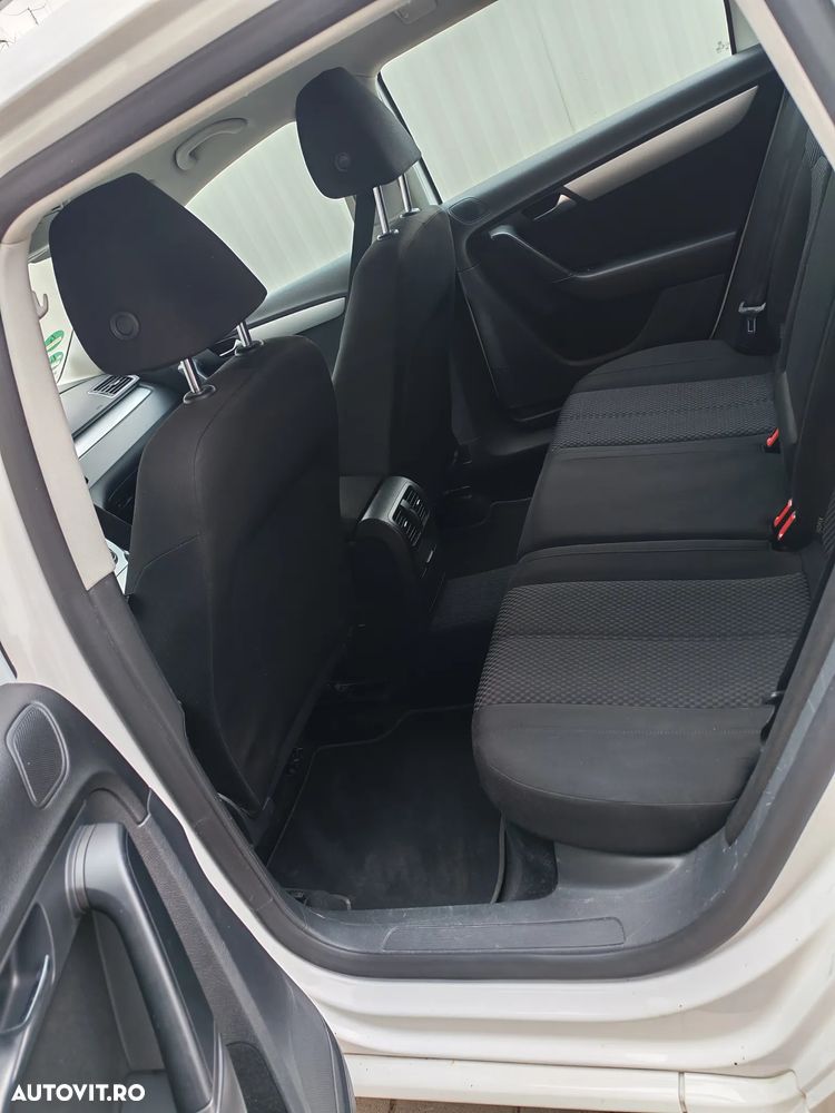 Volkswagen Passat 2.0 TDI DPF R-Line Edition - 8