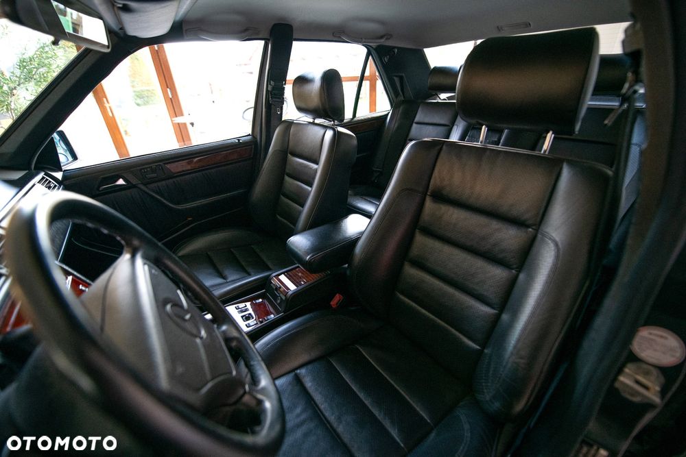 Mercedes-Benz W124 (1984-1993) - 14