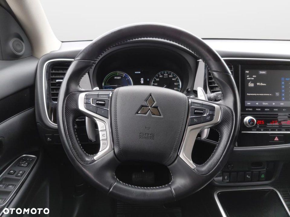 Mitsubishi Outlander - 9